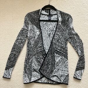 Chelsea & Theodore Black and White Patterned Sweater